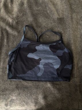 Camo-Print Cropped Tank Top in Black and Charcoal